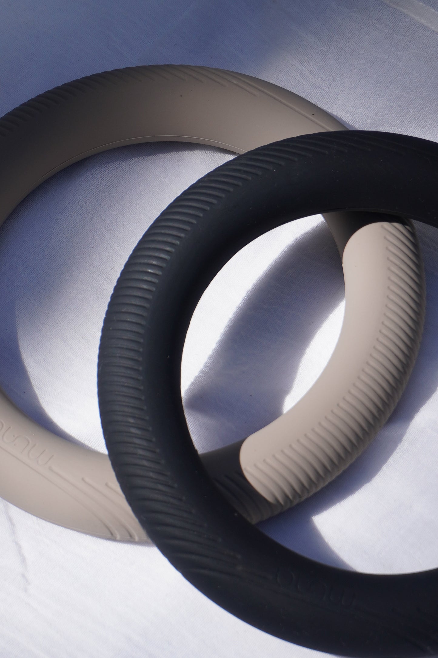 MUNA Dumbbell Ring
