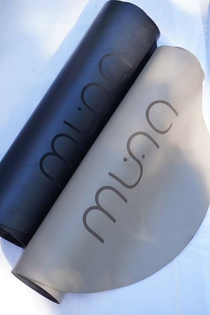 MUNA Oval Yoga Mat